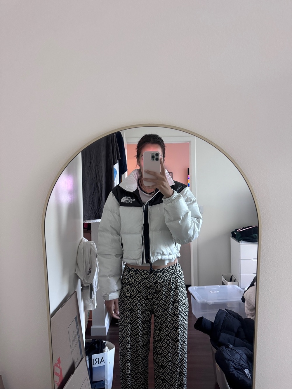 The North Face Black and White Cropped Puffer Jacket - Picture 6 of 6